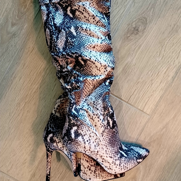 Jessica Simpson Loury Over the Knee OTK Stilletto Snake Print Boots Size 6M NEW - Picture 8 of 13